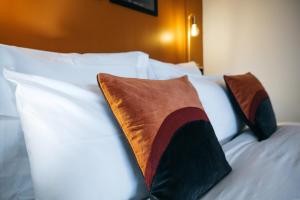 OIQIA • New Yorker