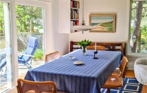 Two-Bedroom Holiday Home In Yngsjo