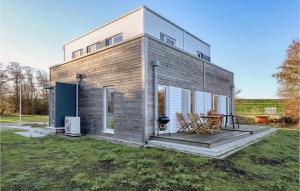 2 Bedroom Beautiful Home In Tossens