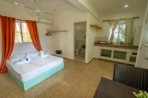 Bungalow #9 at Waterfront Playa Alicia