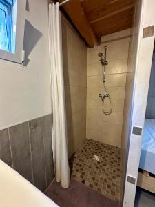 Maisons d'hotes natur o lodge piscine : photos des chambres