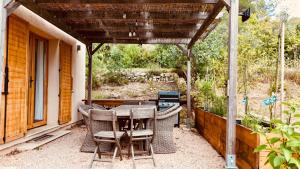 Beautiful 17th century Bastidon in Provence