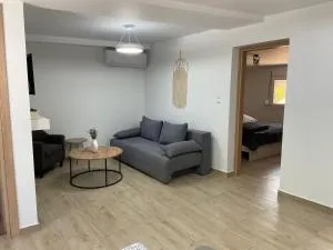 Karakasi House - Eleftheres