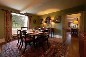 Gardeners Cottage near Chatsworth House