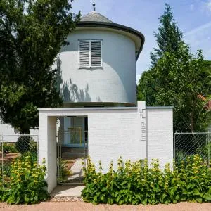 Bronz25 villa a Velencei-tónál - Dinnyés