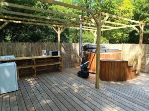 Campings Camping Le Douzou : photos des chambres