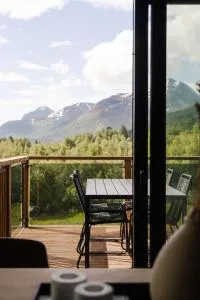Scenic Nordic Retreat - Luxurious Apartment with Private Sauna and Panoramic Mountain Views - Øye