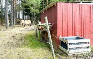 Cozy Apartment In Skärblacka With Wifi