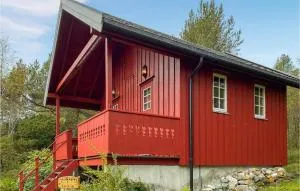 Beautiful Home In Tustna With Wifi - 克里斯蒂安桑德