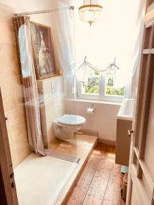 B&B / Chambres d'hotes B&B Clos Emilion et table d-hote en option : Chambre Deluxe (2 Adultes + 1 Enfant)