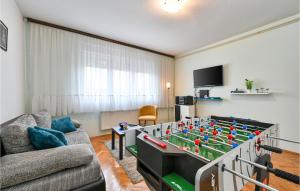 Nice Home In Turnisce