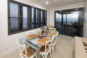 Simply Stunning Darwin Waterfront Retreat