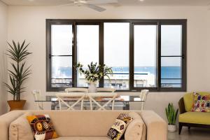 Simply Stunning Darwin Waterfront Retreat