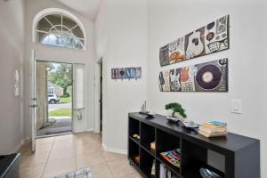 20 mins to Disney, Close to Shops, Private Pool