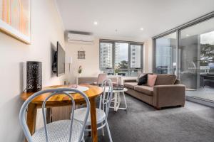 2BR Apt in the heart of the Gungahlin Town Centre - Hosted by CanStay