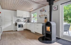 Gorgeous Home In Glesborg With Kitchen