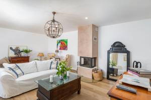 Villa Village by Villsy - with heated pool, spa, private tennis court, golf court, basketball court and playroom