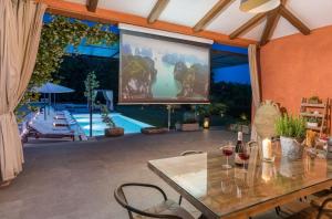 Villa Village by Villsy - with heated pool, spa, private tennis court, golf court, basketball court and playroom