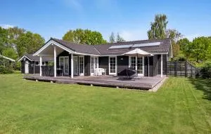 Holiday Home Gyvelvænget Rudkøbing I - Illebølle