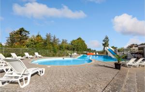 Awesome Home In Humble With Wifi