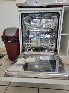 Appartements La Maison Bleue, village vacances, piscine, parking : photos des chambres