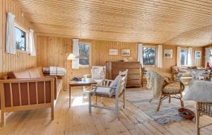 Nice Home In Hadsund With Kitchen