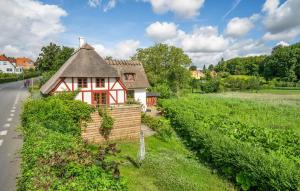 1 Bedroom Beach Front Home In Svendborg