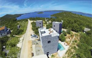 Awesome Home In Dragove With Wifi