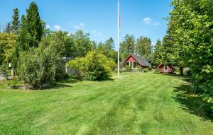 2 Bedroom Gorgeous Home In Glesborg