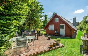 2 Bedroom Gorgeous Home In Glesborg