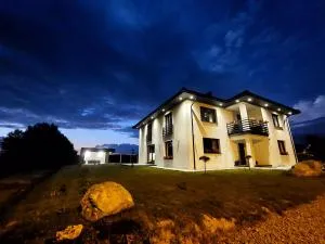Noclegi Sunny House - Radocza