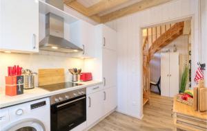 Nice Home In Ostseeresort Olpenitz