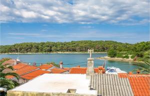 Nice Home In Punta Kriza With Kitchen