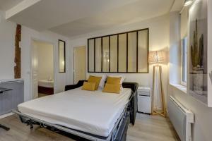 2 bedroom in the heart of Le Marais