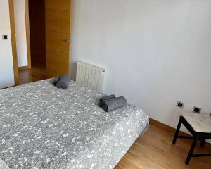 Amplio Apartamento cerca de FIRA y del Centro