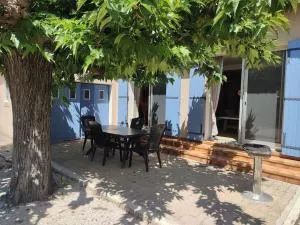 Maison confortable avec grand jardin - Courthézon