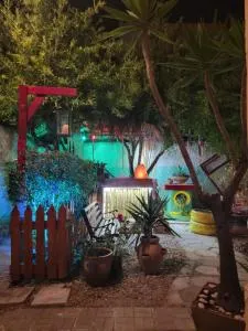 The Bearded Dad Hostel - Rinas