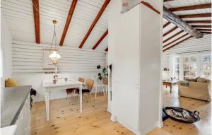 3 Bedroom Cozy Home In Hurup Thy