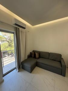 Cozy City Center Apartment B