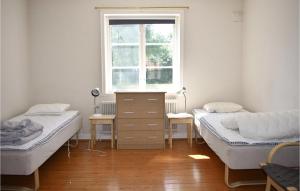 Awesome Home In Tomelilla With Kitchen