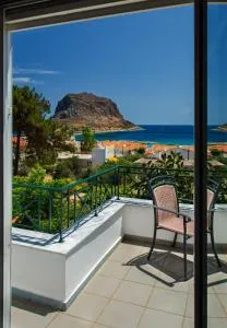 Topophilia Villa - Yéfira