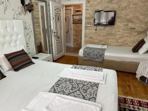 Standard Triple Room room in Sinter Terasse House Hotel