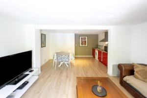 Appartements Appartement dans maison Urcuit : photos des chambres