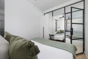 1-Bedroom Apartment - Sławkowska 6a Street