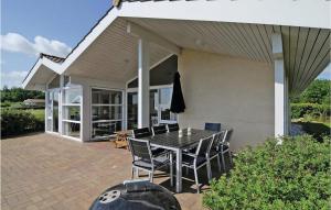 Holiday Home Hvedemarken Sjølund I