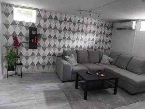 Fin lägenhet i Ulricehamn nära Lassalyckan - Rånnaväg