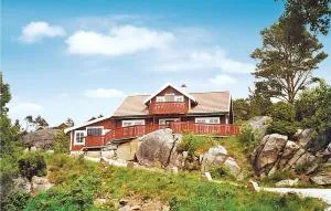Lovely Home In Lindesnes With Sauna - Fjellskår