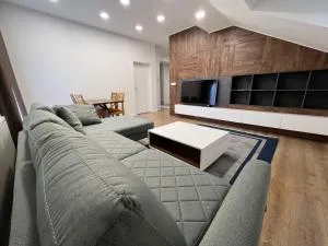 Villa by Expert Aleja - 伊利扎