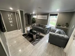 Hermoso APT 3 habitaciones, con 2 parking, laundry, 4tv, 11 mi manhattan - 恩格尔伍德