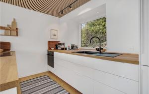 Cozy Home In Fredericia With Wifi